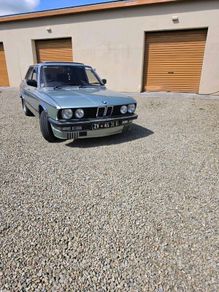 E28 520i