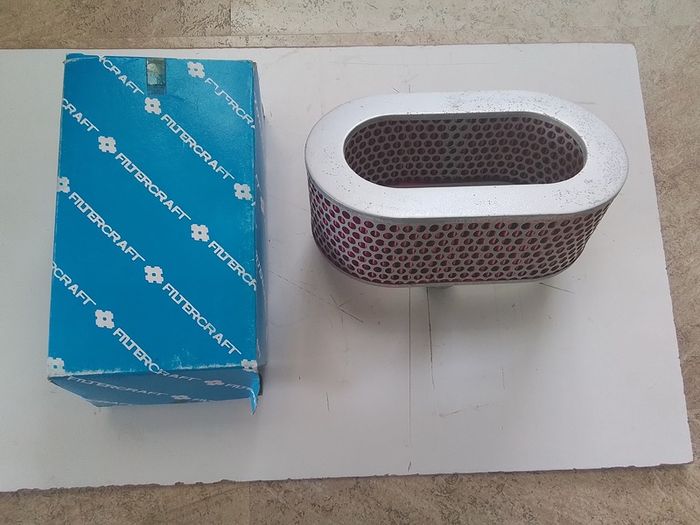 Nissan Vanette air filter.