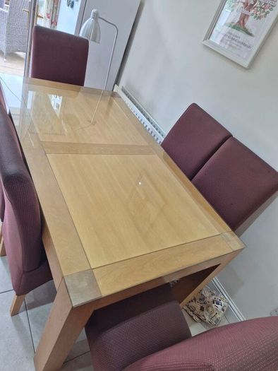 Table and 6 chairs