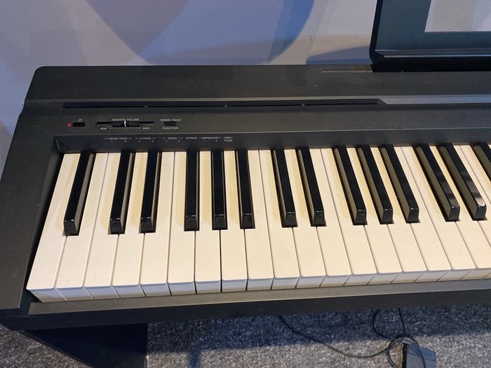 Yamaha P45 piano