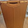 Rose gold aluminium-frame hard-shell suitcases (Rimowa style) Image 6