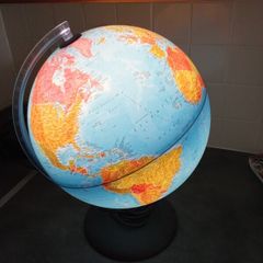 Globe Lamp