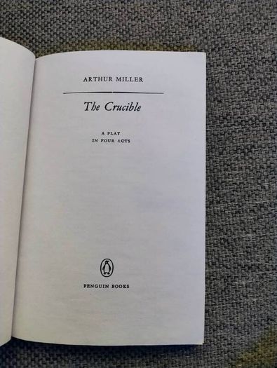 Arthur Miller The Crucible Penguin Classics in good condition with some signs of wear on the cover see photos FREE STANDARD POSTAGE INCLUDED