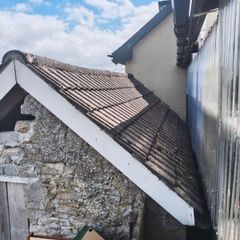 Marley roof tiles/9 ridge tiles