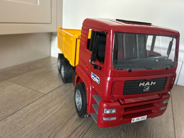 bruder lorry