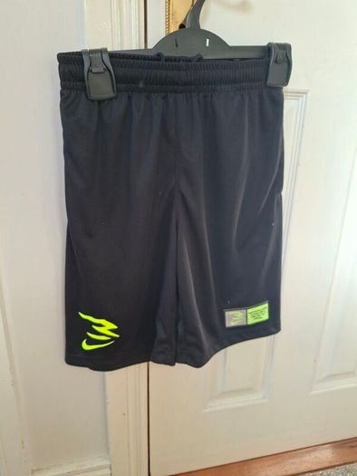 boys nike t shirt and short set