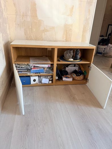 Tv stand