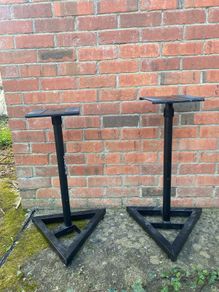 Quiklok monitor stands