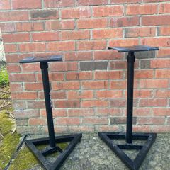 Quiklok monitor stands