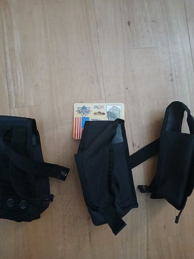 Airsoft  RAINE  tripple  3x mag pouches  holds 3x in 1