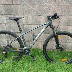 !!!BRAND NEW CONDITION!!! TREK marlin 5 gen 2 mountain bike