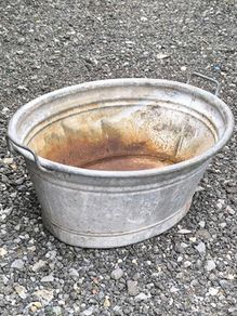 antique 60L galvanized tub