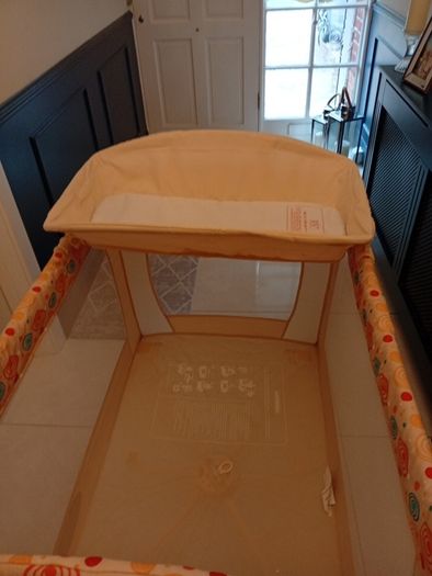 travel cot