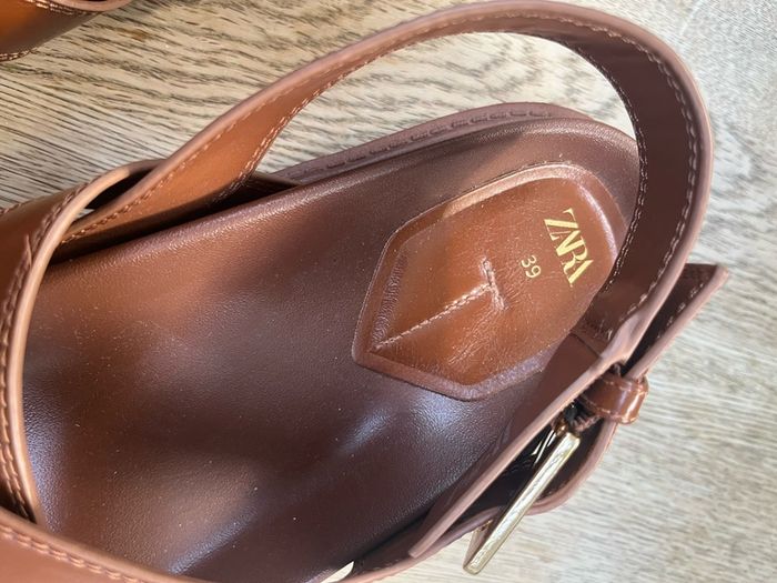 Zara Sandles, size 7 (39 eur) brand new