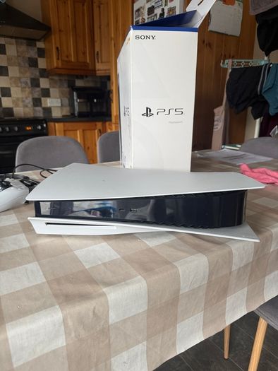 Sony PlayStation 5 Disc Edition 825GB Great Condition