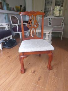 Hall chair