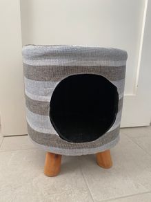 Cat Hidey Stool
