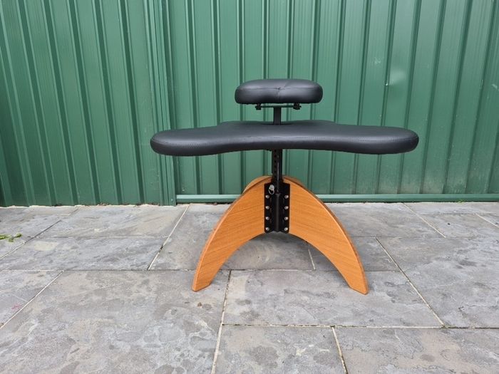 Soul Seat Cross Legged chair