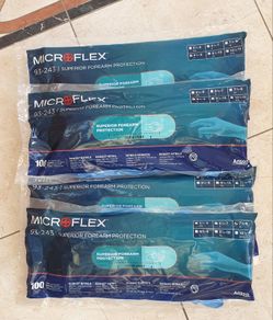 Nitrile Disposable Gloves