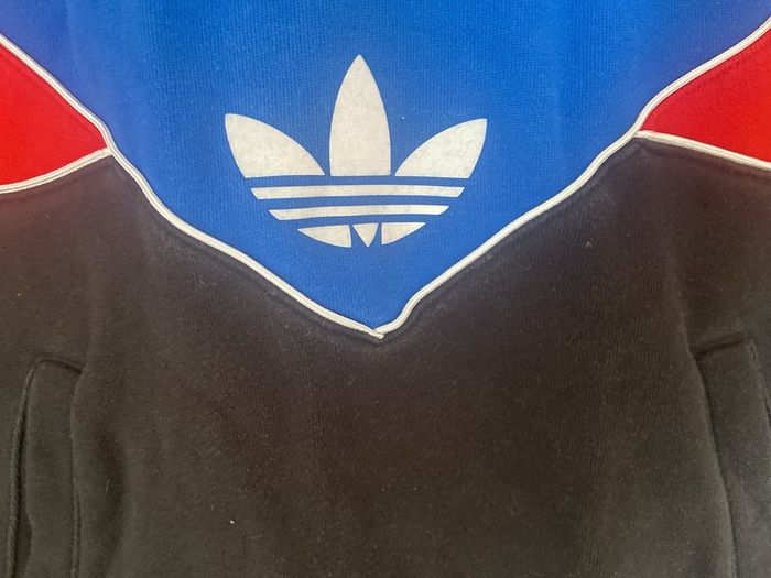 MUFC Retro Jumper