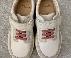 New Clarks shoes UK10.5F