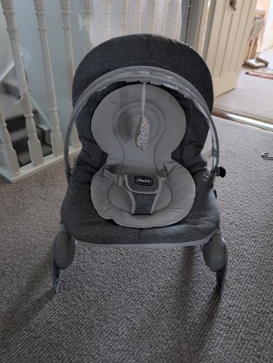 Chicco baby rocker