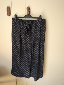 Navy Wide Leg Size 14 Beautiful Quality