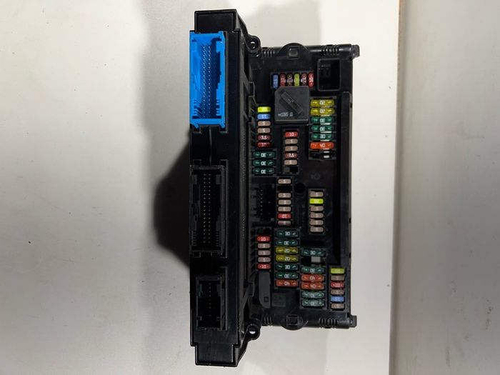 Bmw 5 Series Junction Fuse Box Control Module Ecu 9267466 F10 F11 2011 A3l2b320g