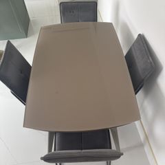 Extendable Dining Table with 6 Chairs