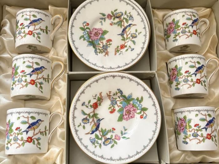 Vintage Aynsley "Pembroke" Demitasse Espresso Set 6 Cups & Saucers Boxed, c. 1970s