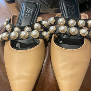 zara flats