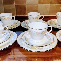 vintage 18 piece Mayfair Tea Set in original box