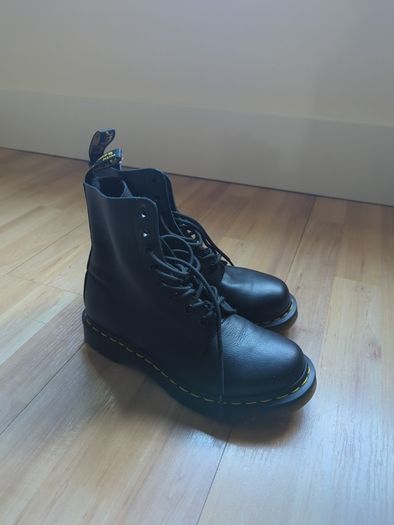 Dr Martens 1460 Pascal Boots