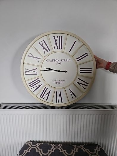Wall clock