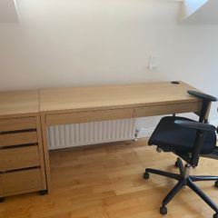 Oak effect desk with drawer unit