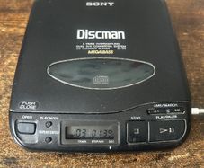 Vintage Sony diskman D-33 CD player