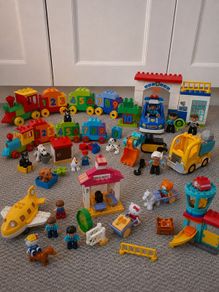 Duplo Police Fire station Airport Train