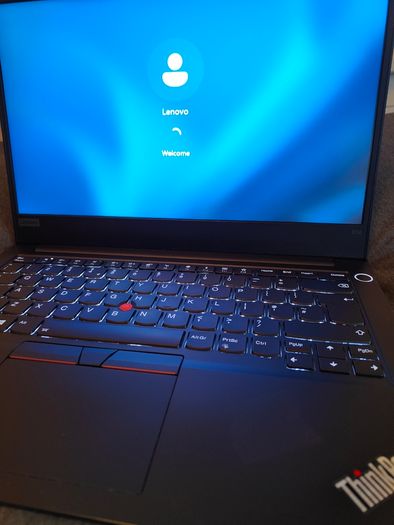 Lenovo ThinkPad E14, i7-10510, 8gb ram, 250gb ssd, like new condition, original charger