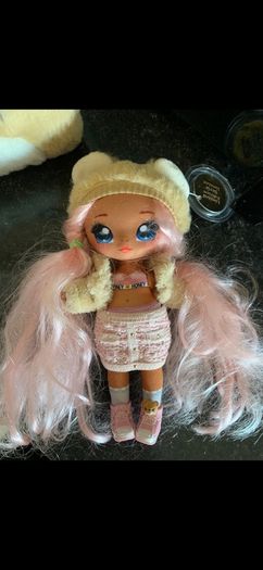 Na Na Na Surprise Sarah Snuggles Doll