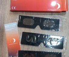Solar eclipse watching glasses