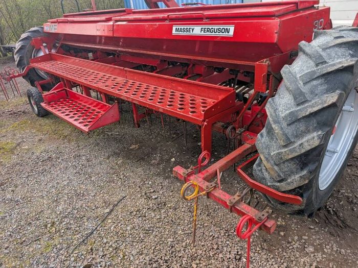 Massey Ferguson Seed drill