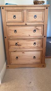 chest  of drawers pine
