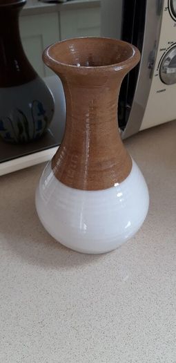 Eyecatching O' Neill Pottery Vase