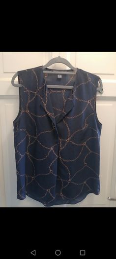 Blue chain design blouse size 12