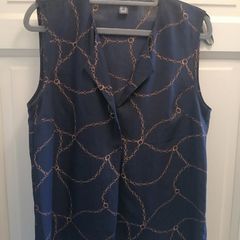Blue chain design blouse size 12