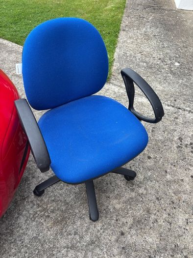 Blue Swivel chair