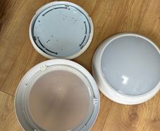 2 Bathroom Lights