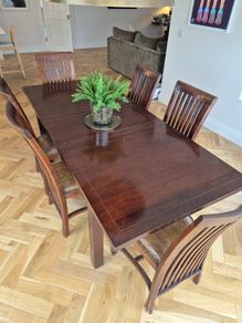 Solid Hardwood Extendable Dining Table 1.6m to 2.1m long and 6 Chairs