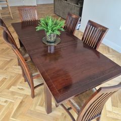Solid Hardwood Extendable Dining Table 1.6m to 2.1m long and 6 Chairs