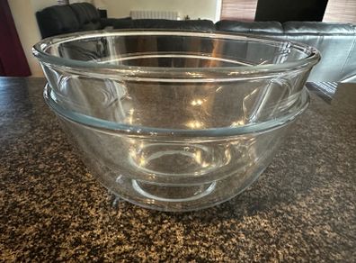 2 good quality glass mixing bowls